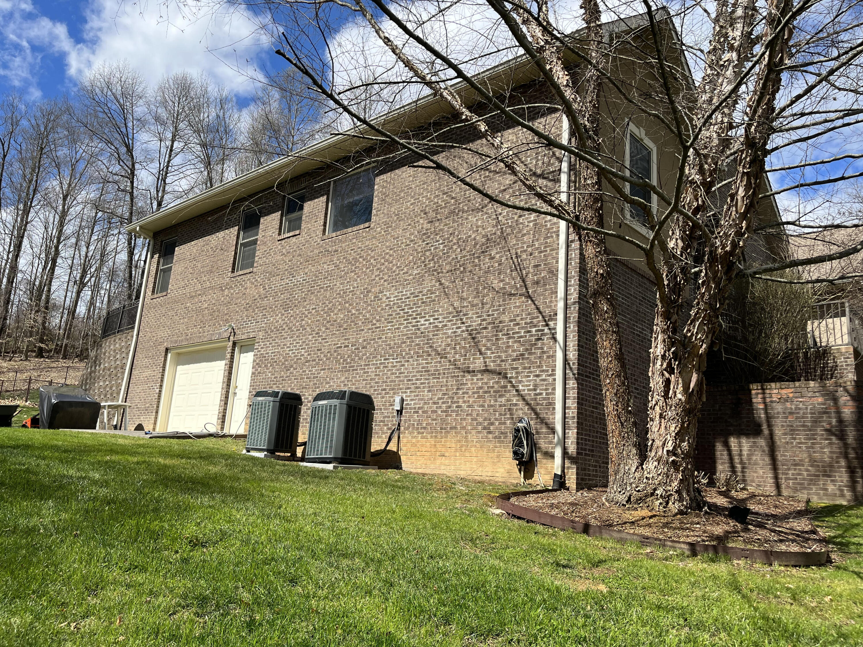 140 Allison Timbers Road Piney Flats, TN 37686 - Photo 2 of 38 unnamed (5)