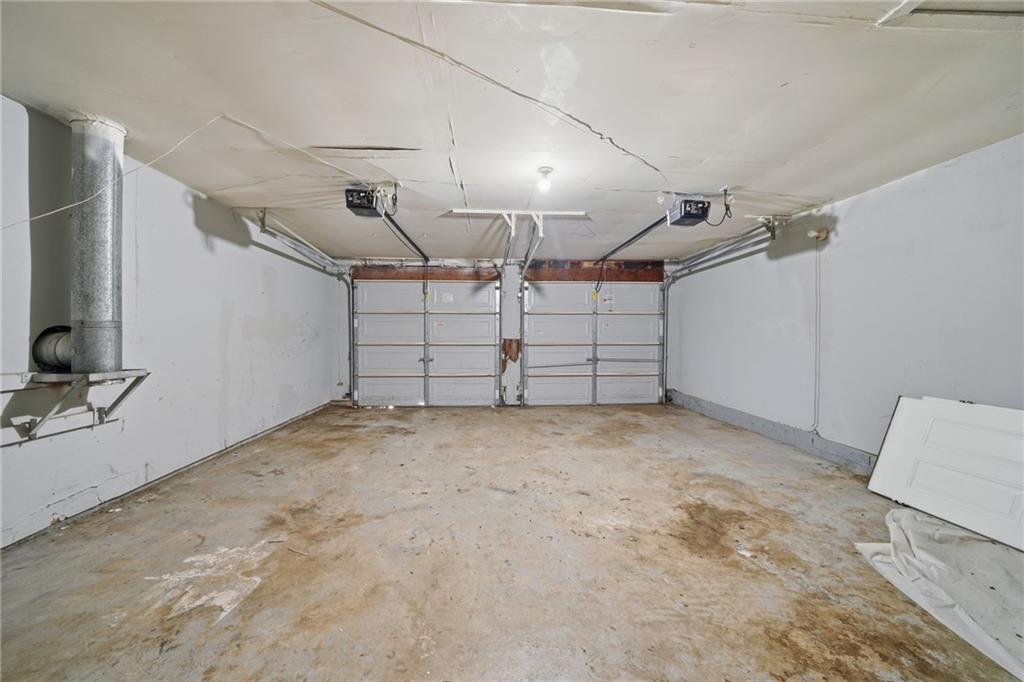 6865 Kimberly Mill Road Atlanta, GA 30349 - Photo 19 of 25 a view of a garage