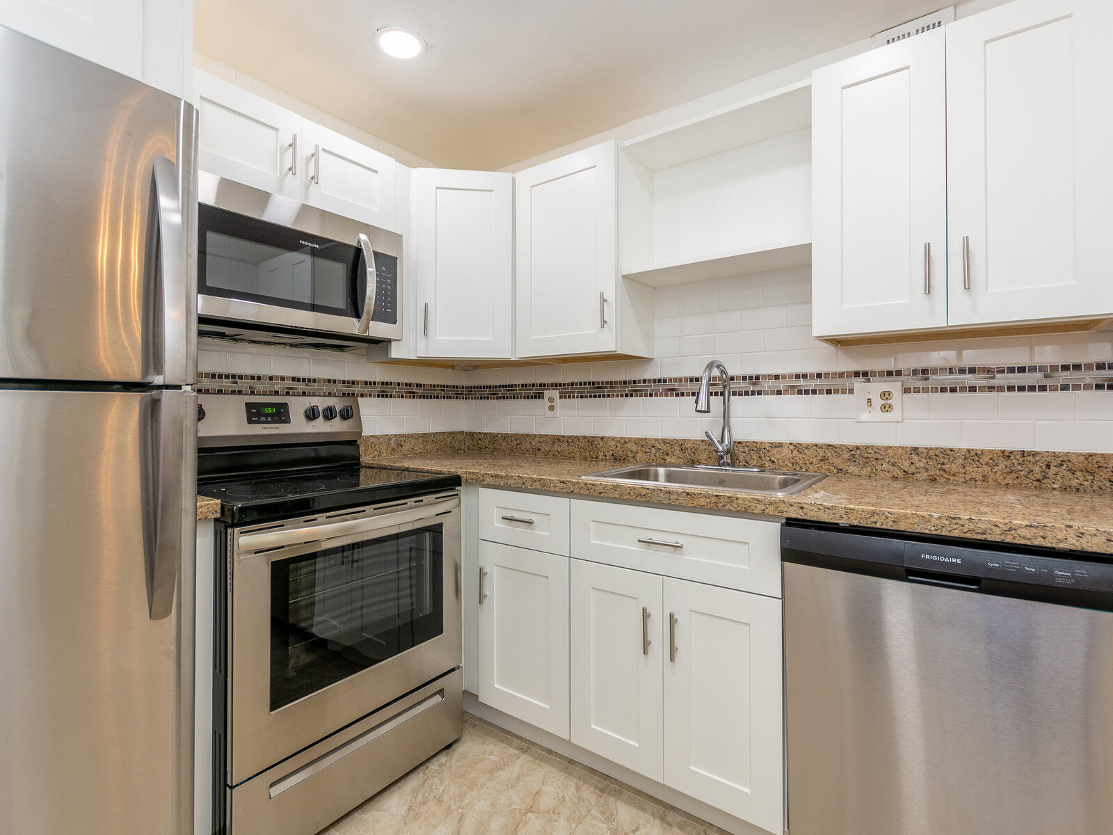 620 Northwest 13th Street, Unit 18 Boca Raton, FL 33486 - Photo 10 of 24 Kitchen2