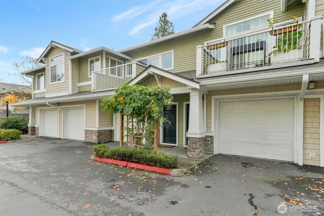 $320,000 | 4035 South 212th Court, Unit C, SeaTac, WA 98198