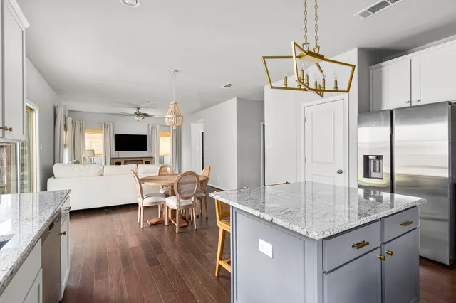 $2,300 | 31130 Mahogany Fir Trail, Hockley, TX 77447