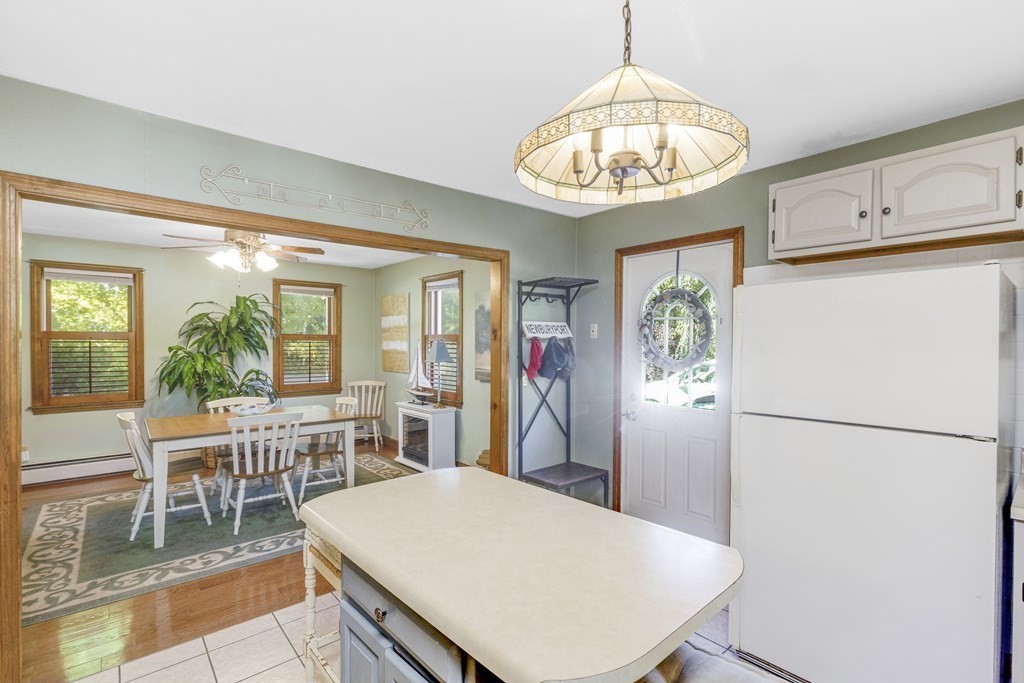 66 Middle Road Amesbury, MA 01913 - Photo 11 of 28