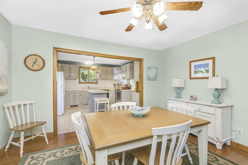 66 Middle Road Amesbury, MA 01913 - Photo 16 of 28
