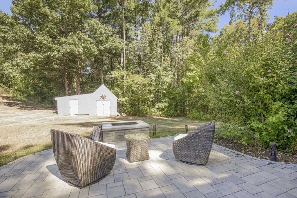 66 Middle Road Amesbury, MA 01913 - Photo 7 of 28