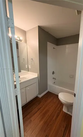 $2,850 | Three Lakes, Miami, FL 33186