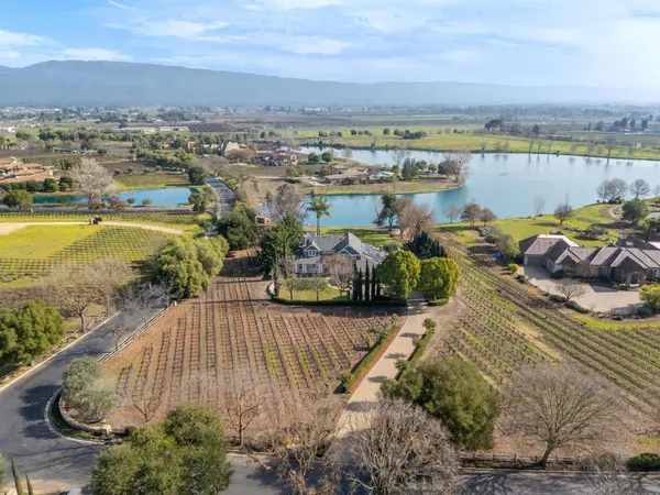 $4,498,000 | 1450 Lakeview Court, San Martin, CA 95046