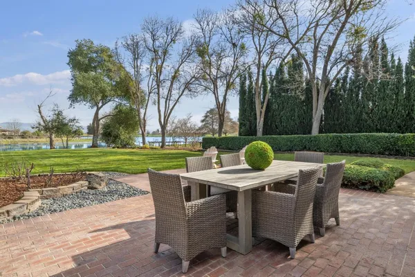$4,498,000 | 1450 Lakeview Court, San Martin, CA 95046