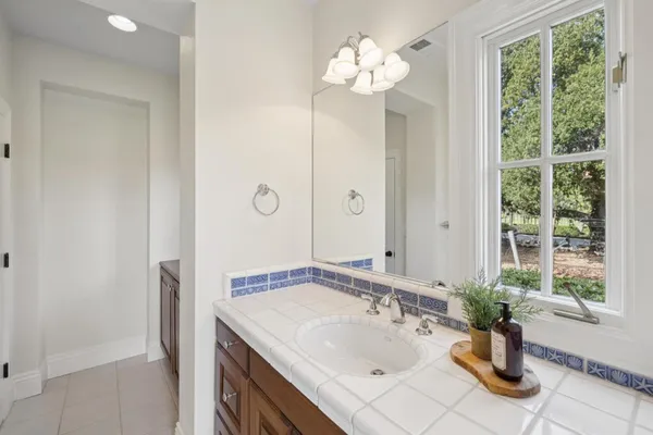 $4,498,000 | 1450 Lakeview Court, San Martin, CA 95046