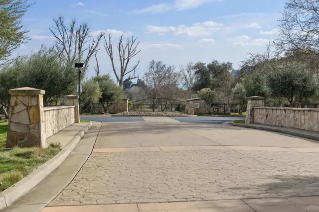 $4,498,000 | 1450 Lakeview Court, San Martin, CA 95046