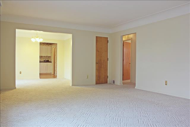 1631 South Custer Road Monroe, MI 48161 - Photo 6 of 18 Living Room View 2