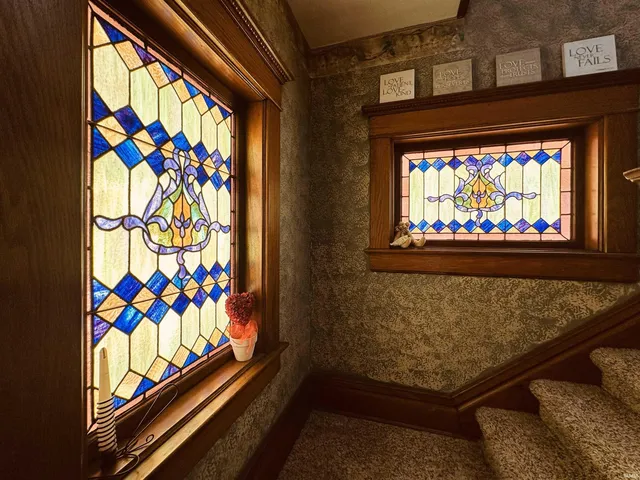 $295,000 | 715 Southeast 2nd Street, Washington, IN 47501