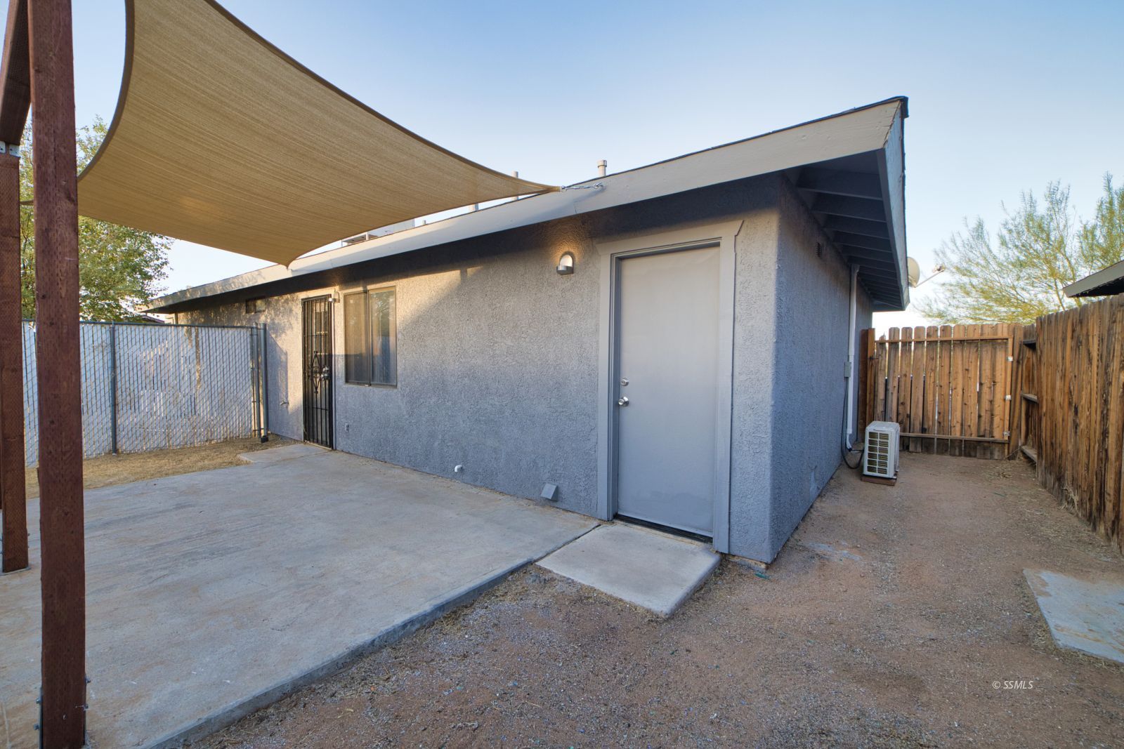 1101 South Farragut Street Ridgecrest, CA 93555 - Photo 14 of 18 a view of entryway