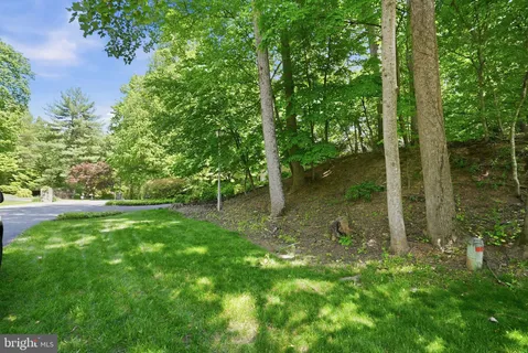 $1,829,000 | 11815 Beekman Place, Rockville, MD 20854