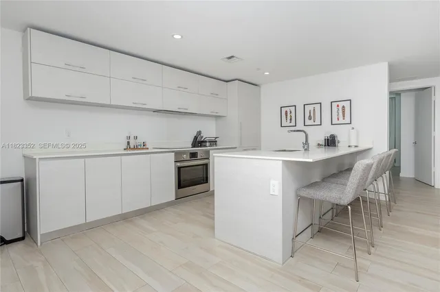 $6,500 | 1300 South Miami Avenue, Unit 2210, Miami, FL 33130