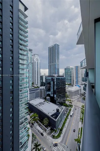 $6,500 | 1300 South Miami Avenue, Unit 2210, Miami, FL 33130