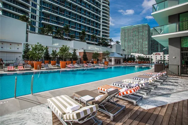 $6,500 | 1300 South Miami Avenue, Unit 2210, Miami, FL 33130