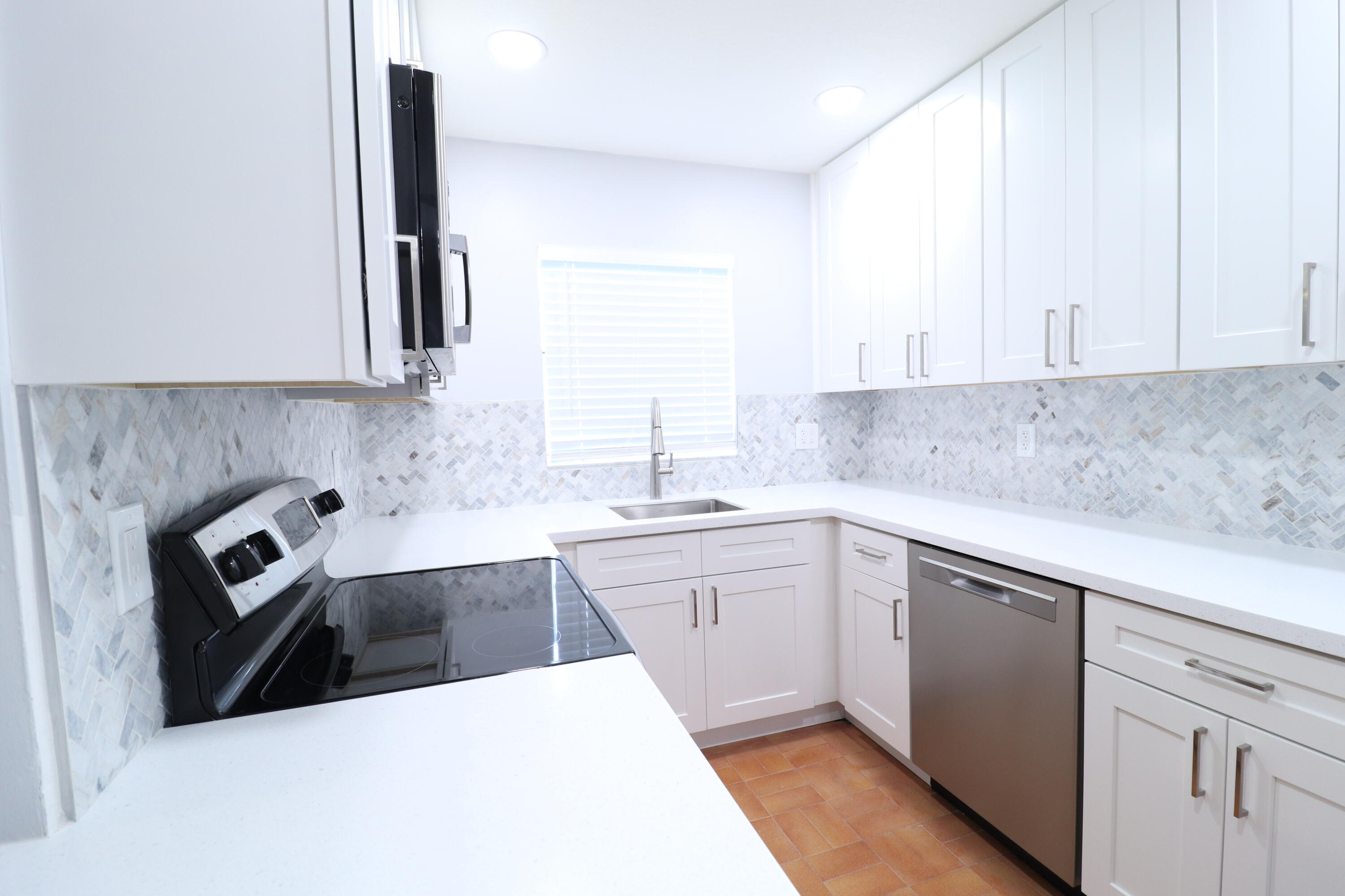 1271 Northwest 13th Street, Unit 356E Boca Raton, FL 33486 - Photo 5 of 19 IMG_3515