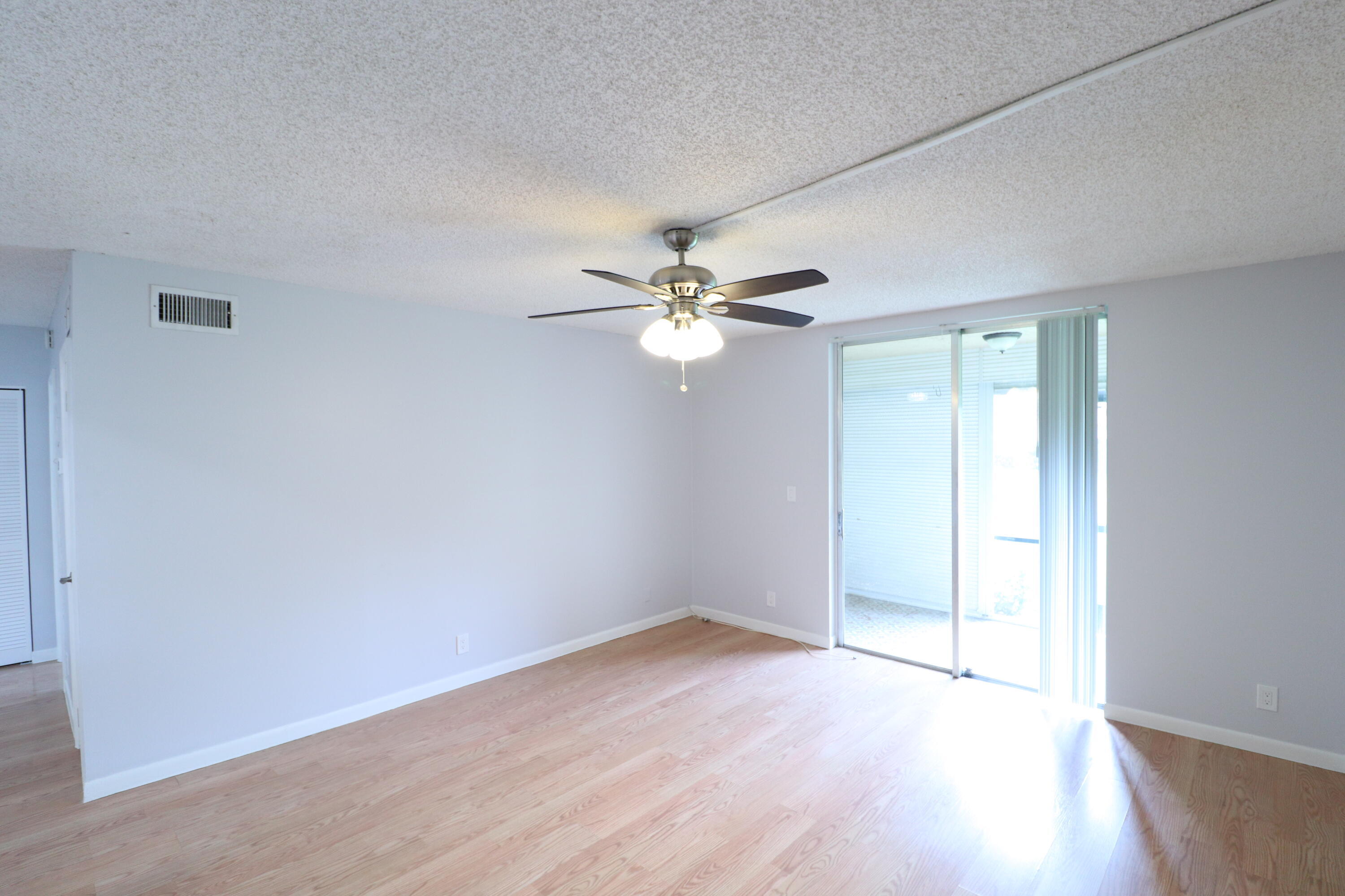 1271 Northwest 13th Street, Unit 356E Boca Raton, FL 33486 - Photo 8 of 19 IMG_3471