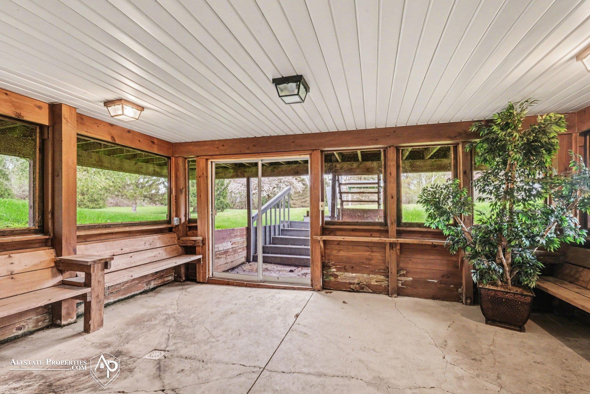 12301 South New Lothrop Road Byron, MI 48418 - Photo 16 of 27