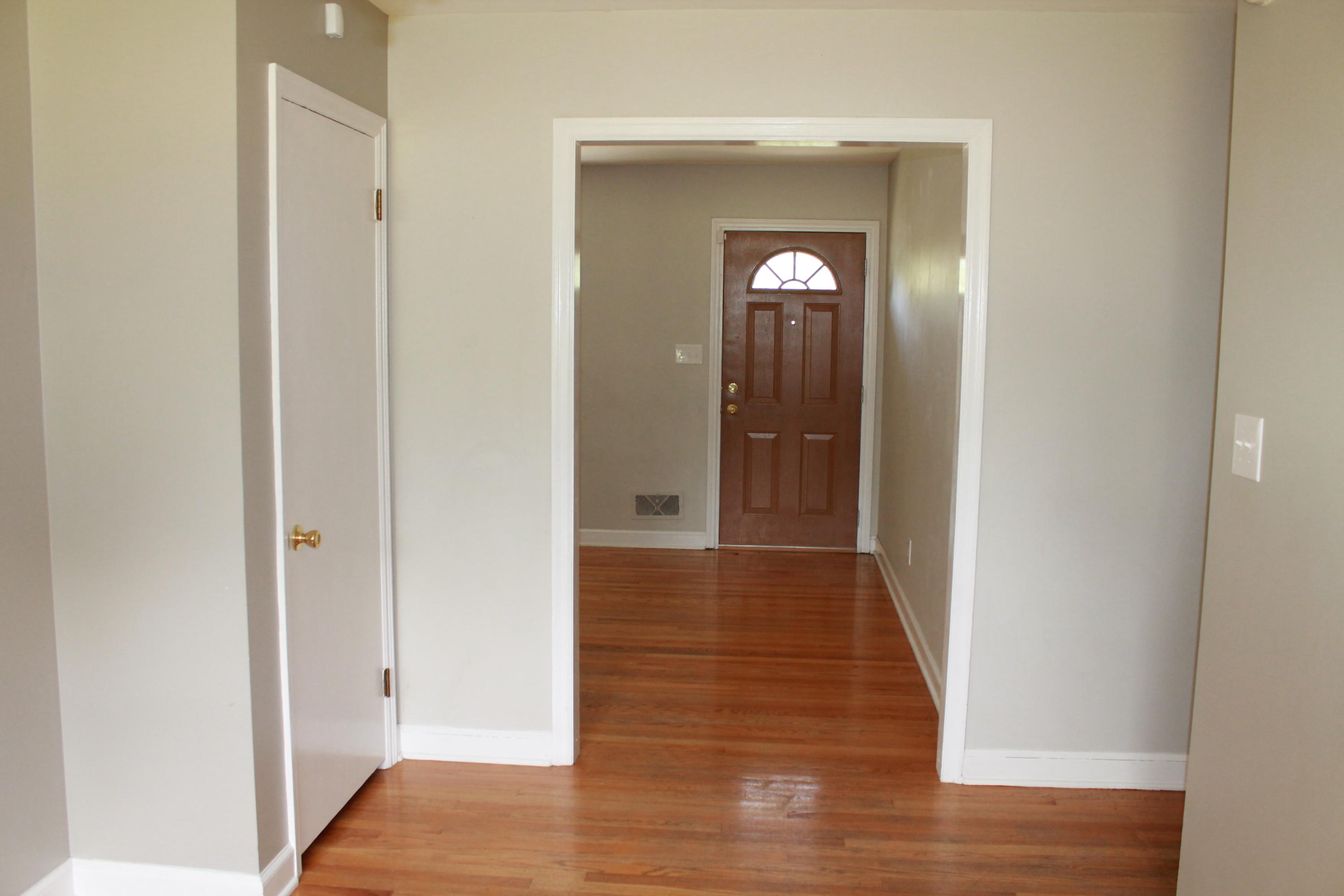 2635 Northcross Road Roanoke, VA 24018 - Photo 7 of 53 IMG_7058