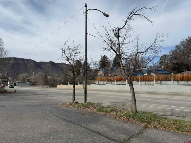 $995 | 1666 Main Avenue, Unit A, Durango, CO 81301