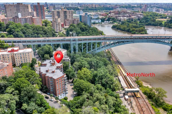 $275,000 | 2465 Palisade Avenue, Unit 1J | Spuyten Duyvil