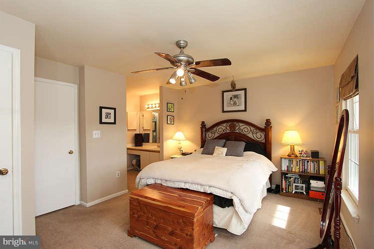 2105 Derby Ridge Lane, Unit 28 Silver Spring, MD 20910 - Photo 17 of 29 Bedroom (Master)