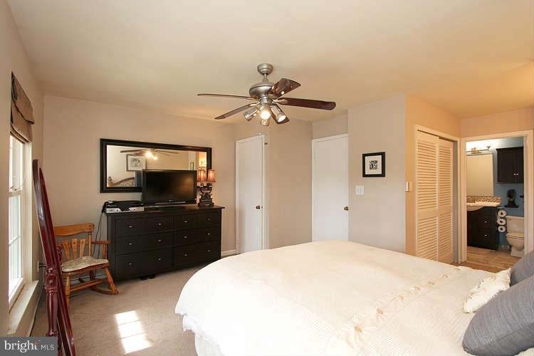 2105 Derby Ridge Lane, Unit 28 Silver Spring, MD 20910 - Photo 18 of 29 Bedroom (Master)