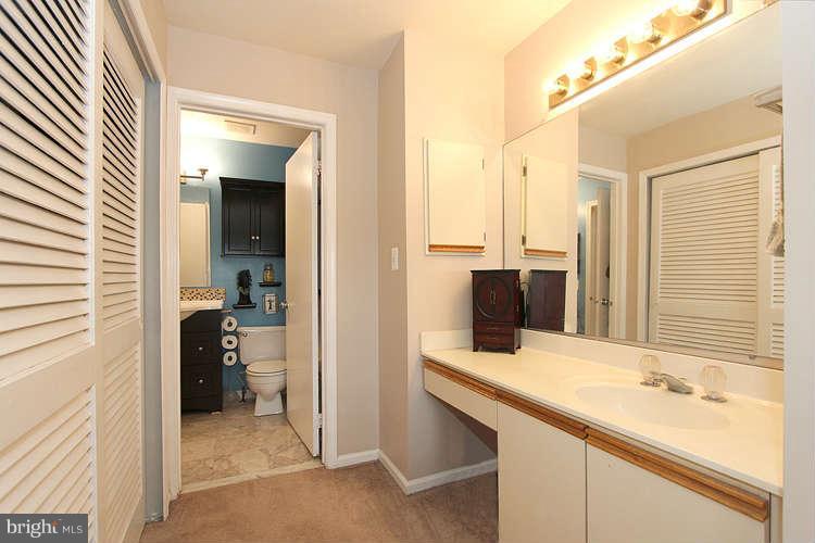 2105 Derby Ridge Lane, Unit 28 Silver Spring, MD 20910 - Photo 19 of 29 Bedroom (Master)