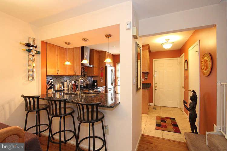 2105 Derby Ridge Lane, Unit 28 Silver Spring, MD 20910 - Photo 7 of 29 Interior (General)