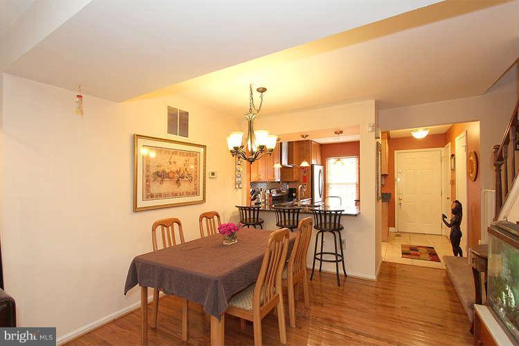 2105 Derby Ridge Lane, Unit 28 Silver Spring, MD 20910 - Photo 9 of 29 Interior (General)