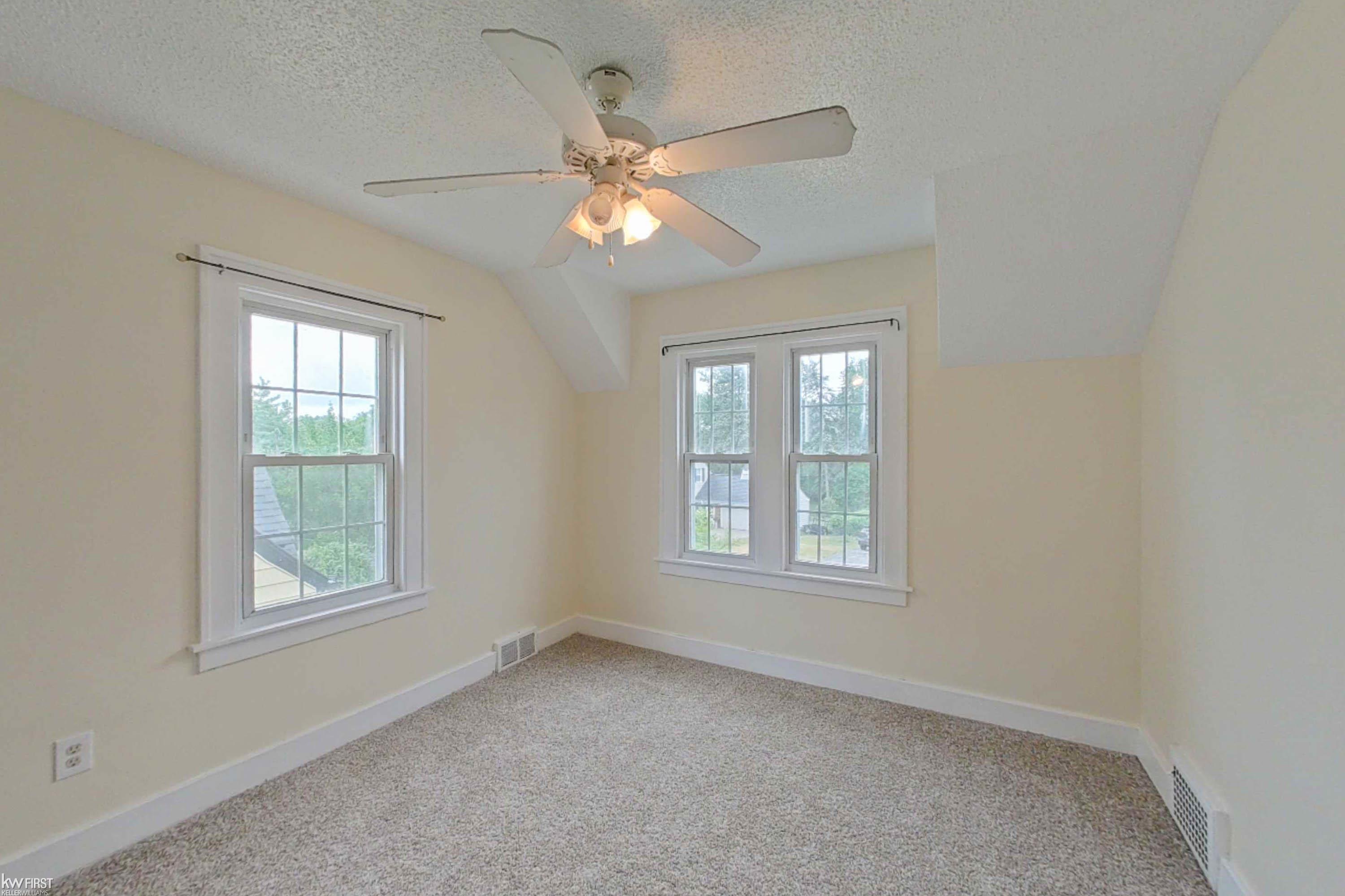 48 East Iroquois Road Pontiac, MI 48341 - Photo 19 of 52