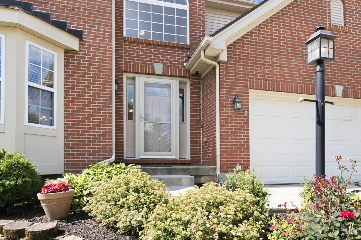 110 Turf View Monroe, OH 45050 - Photo 4 of 79
