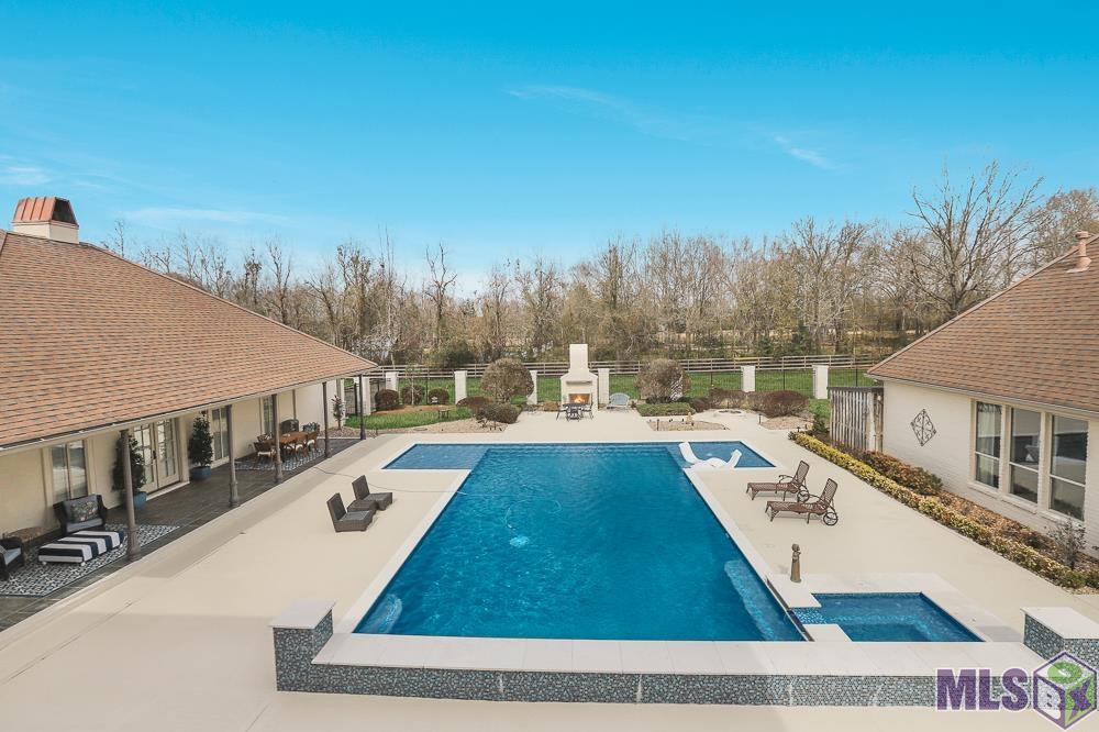 14247 Blackwater Road Central, LA 70714 - Photo 1 of 59