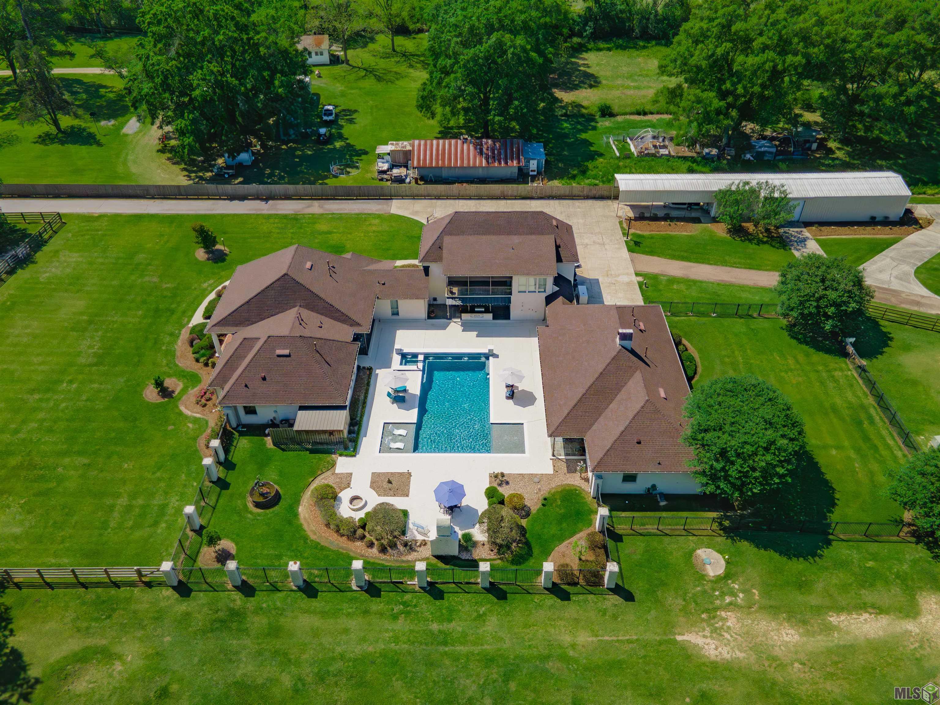 14247 Blackwater Road Central, LA 70714 - Photo 2 of 59