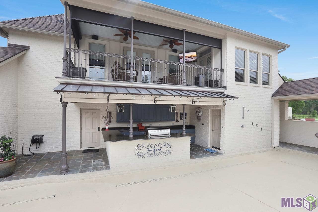 14247 Blackwater Road Central, LA 70714 - Photo 42 of 58 Outdoor Kitchen