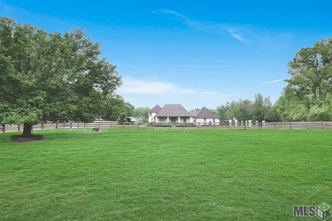 $2,000,000 | 14247 Blackwater Road, Central, LA 70714