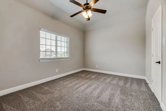 $2,800 | 740 Sandbox Drive, Little Elm, TX 76227