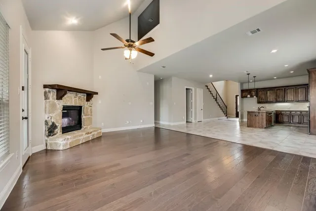 $2,800 | 740 Sandbox Drive, Little Elm, TX 76227