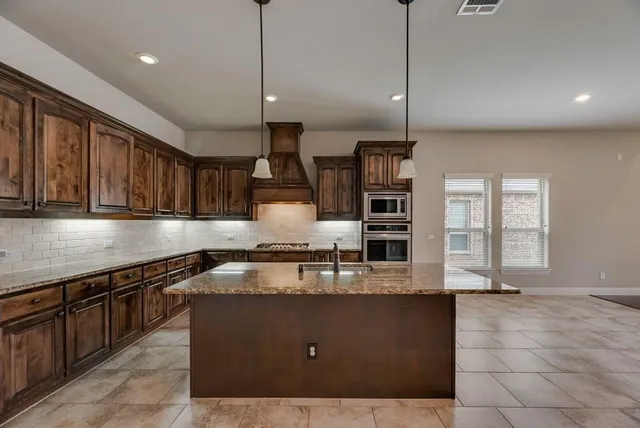 $2,800 | 740 Sandbox Drive, Little Elm, TX 76227