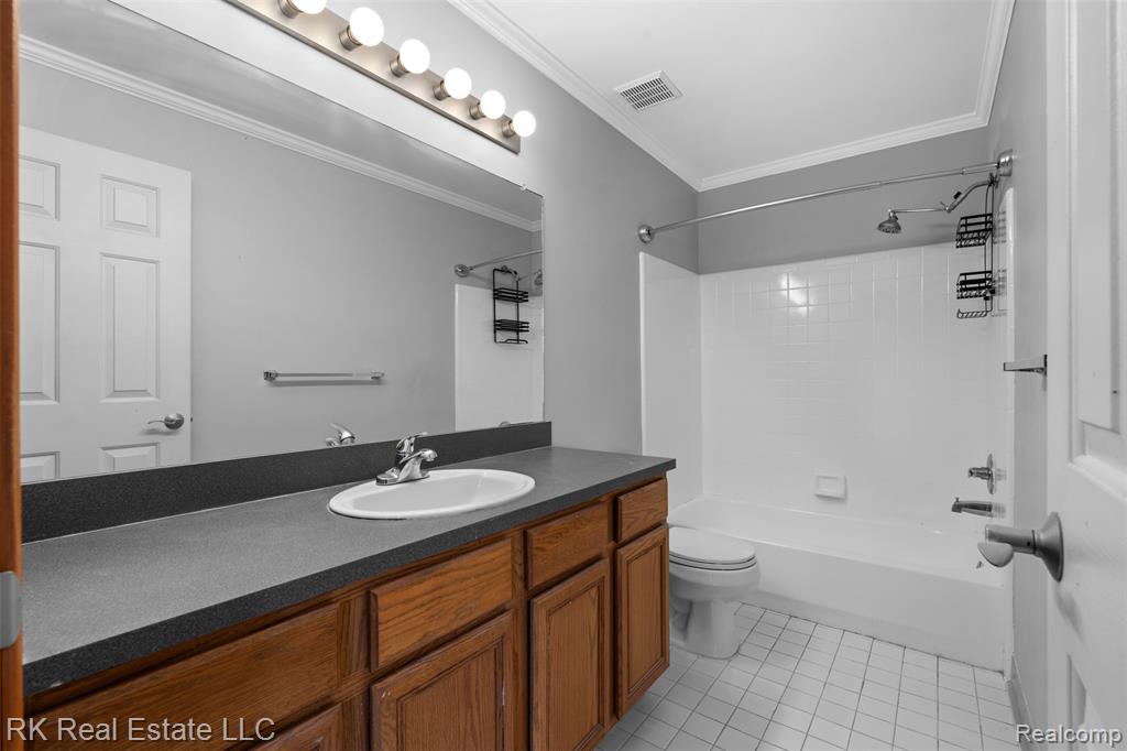 53114 Ridgewood Drive Chesterfield, MI 48051 - Photo 22 of 41