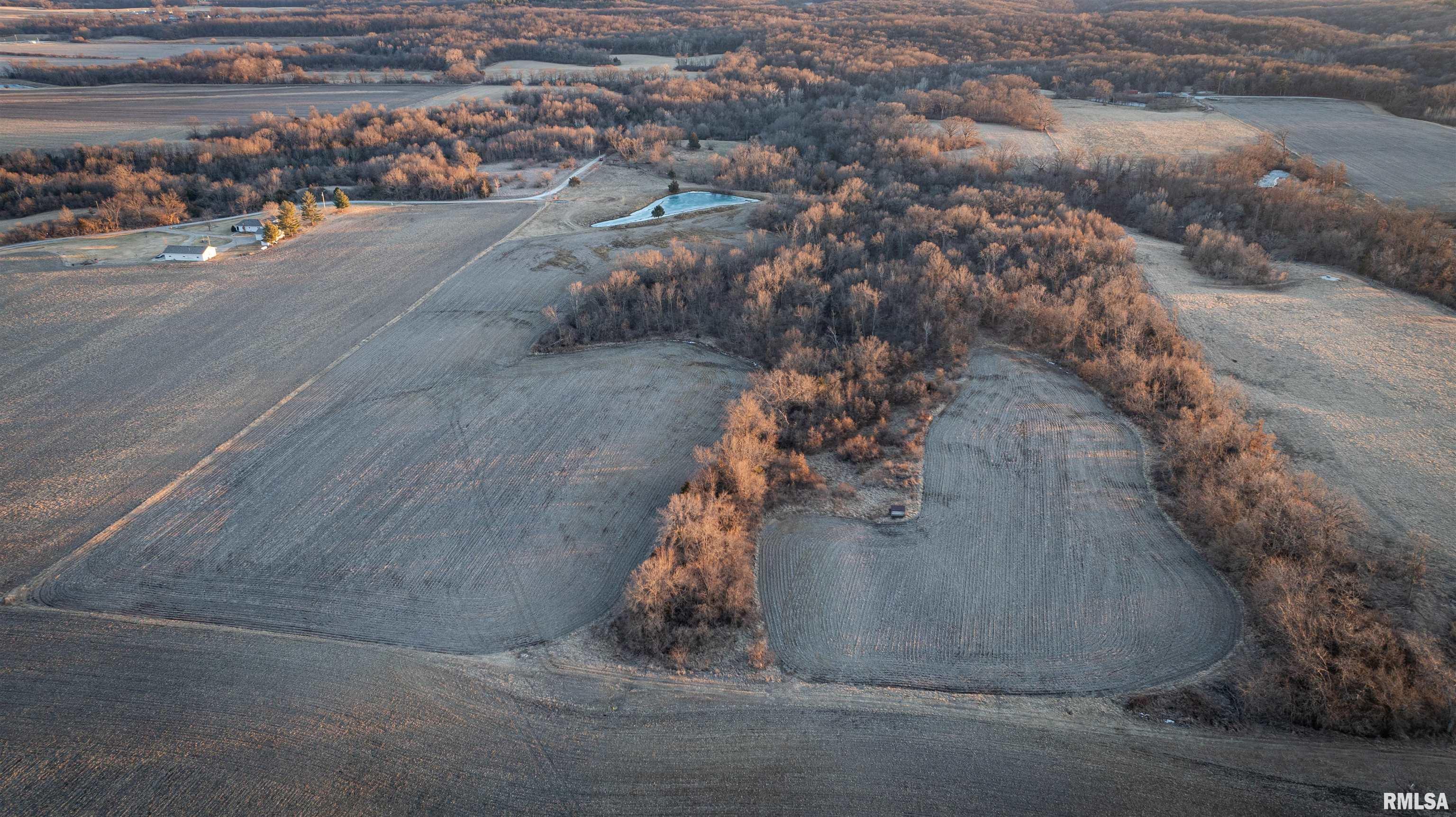 570 Emma Road Colchester, IL 62326 - Photo 4 of 33