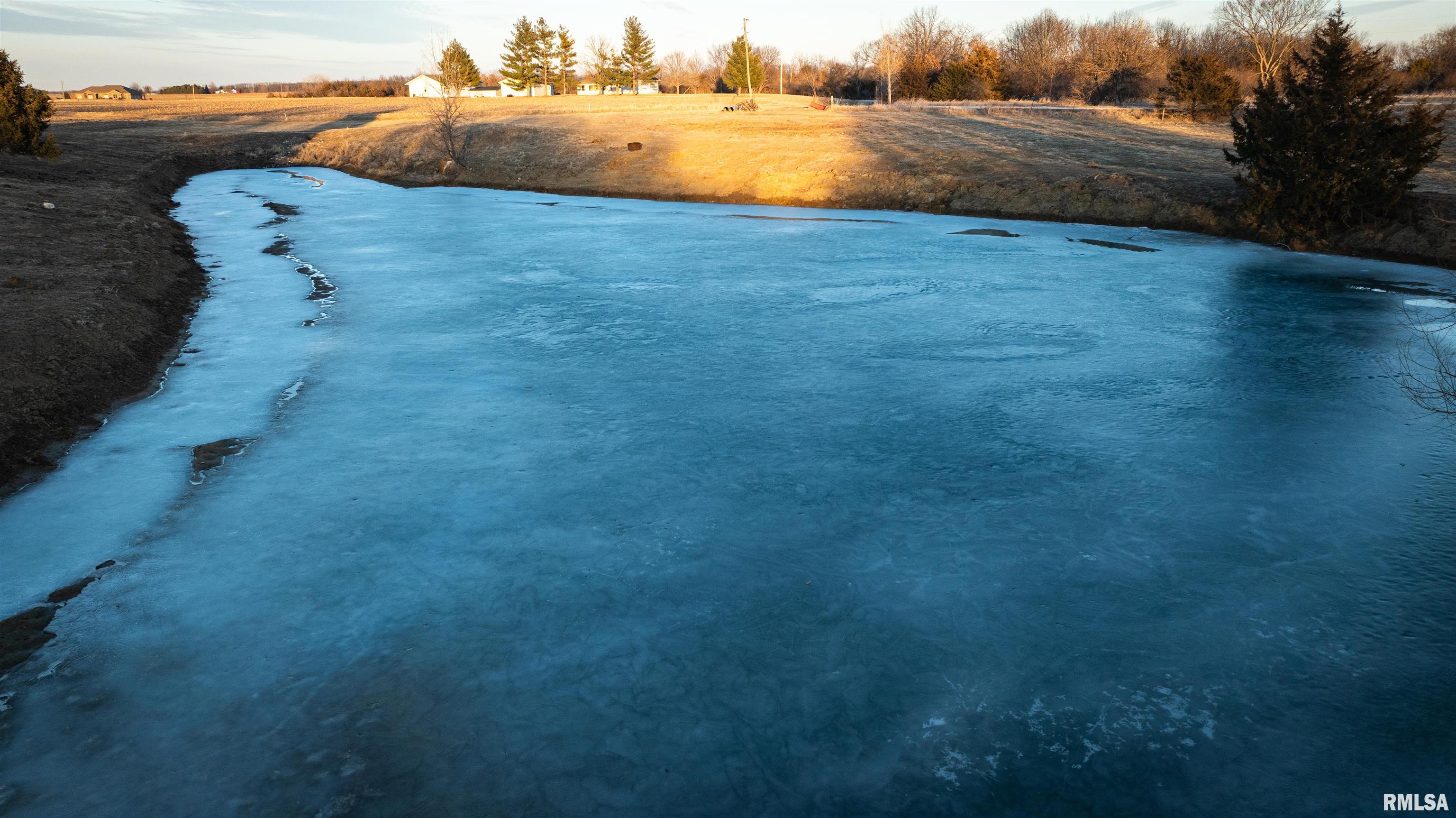 570 Emma Road Colchester, IL 62326 - Photo 7 of 33