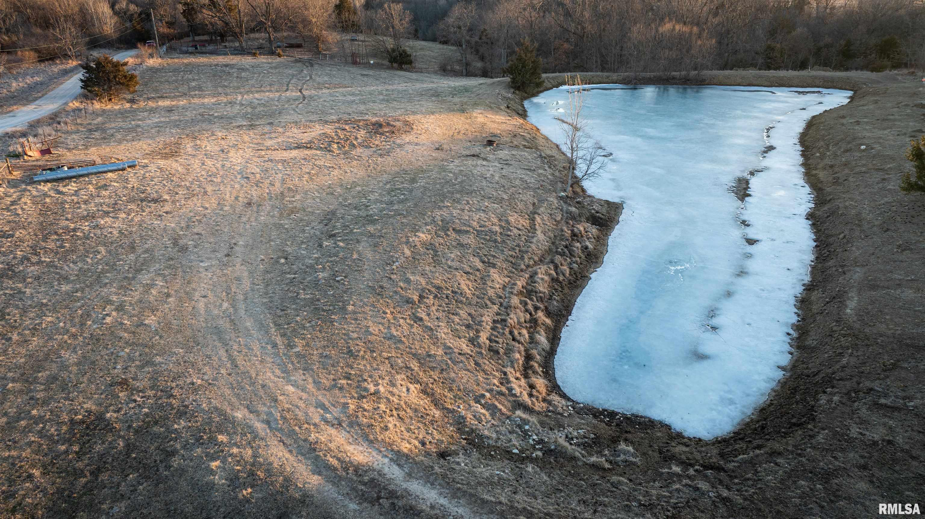 570 Emma Road Colchester, IL 62326 - Photo 9 of 33