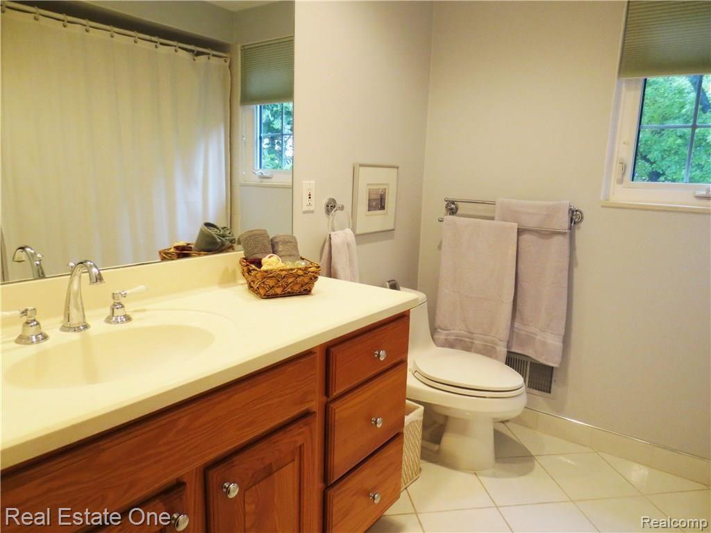 764 Spartan Drive Rochester Hills, MI 48309 - Photo 39 of 50