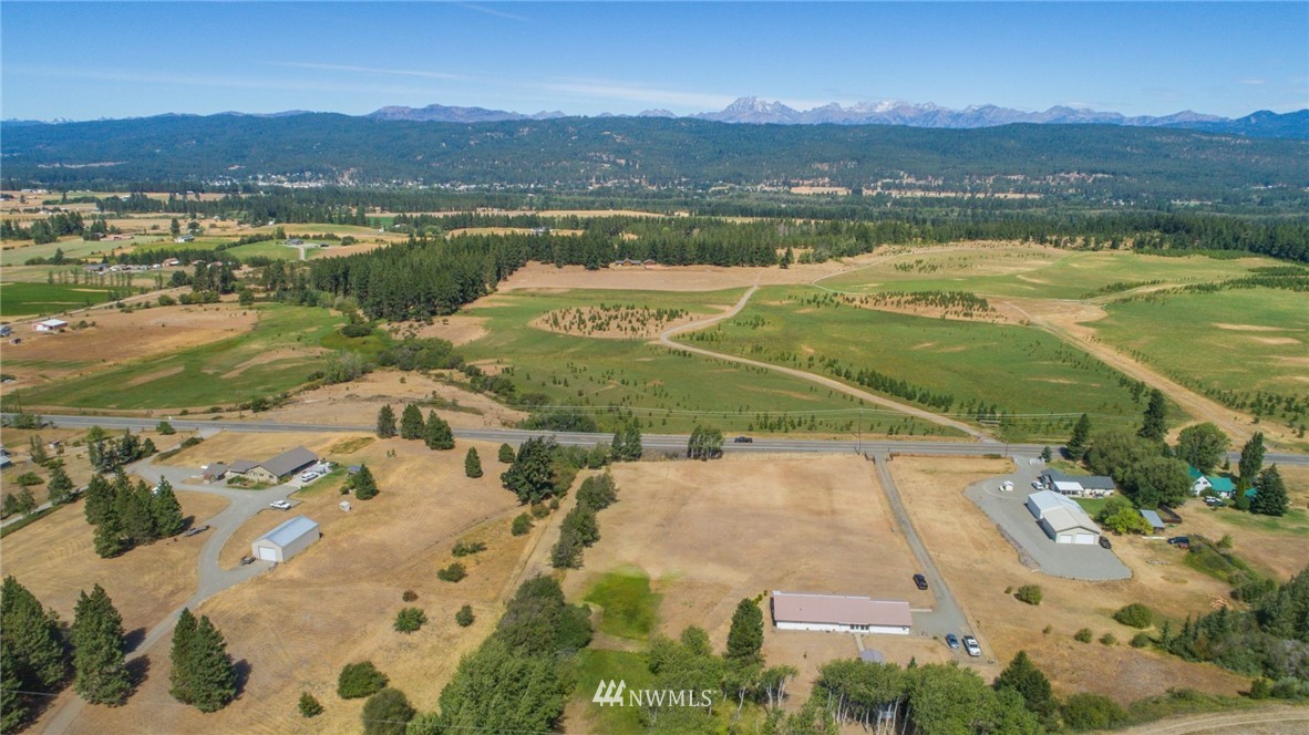 4590 Upper Peoh Point Road Cle Elum, WA 98922 - Photo 3 of 38 Gallery Image 3