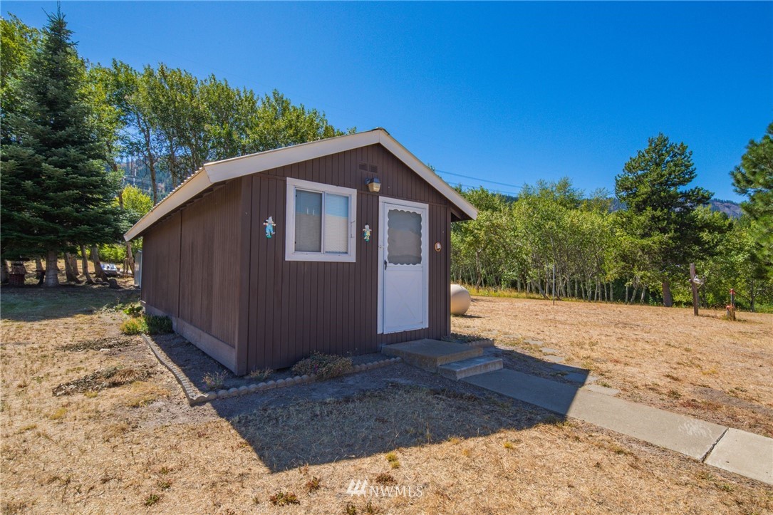4590 Upper Peoh Point Road Cle Elum, WA 98922 - Photo 26 of 38 Gallery Image 26