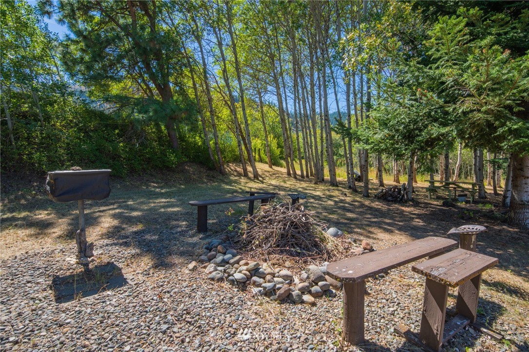 4590 Upper Peoh Point Road Cle Elum, WA 98922 - Photo 31 of 38 Gallery Image 31