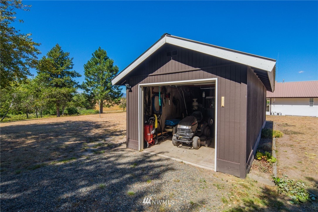 4590 Upper Peoh Point Road Cle Elum, WA 98922 - Photo 33 of 38 Gallery Image 33