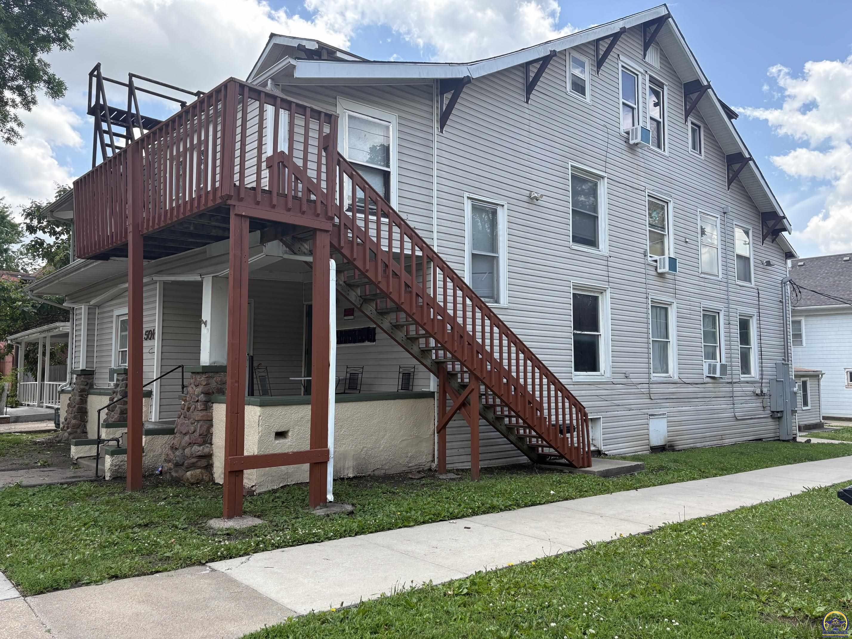 501 Southwest Tyler Street Topeka, KS 66603 - Photo 2 of 5
